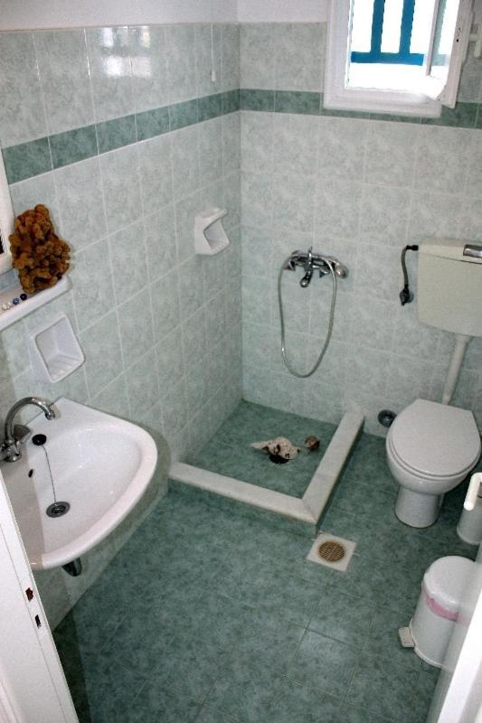 Kolona Studios Mikrí Vígla Kültér fotó